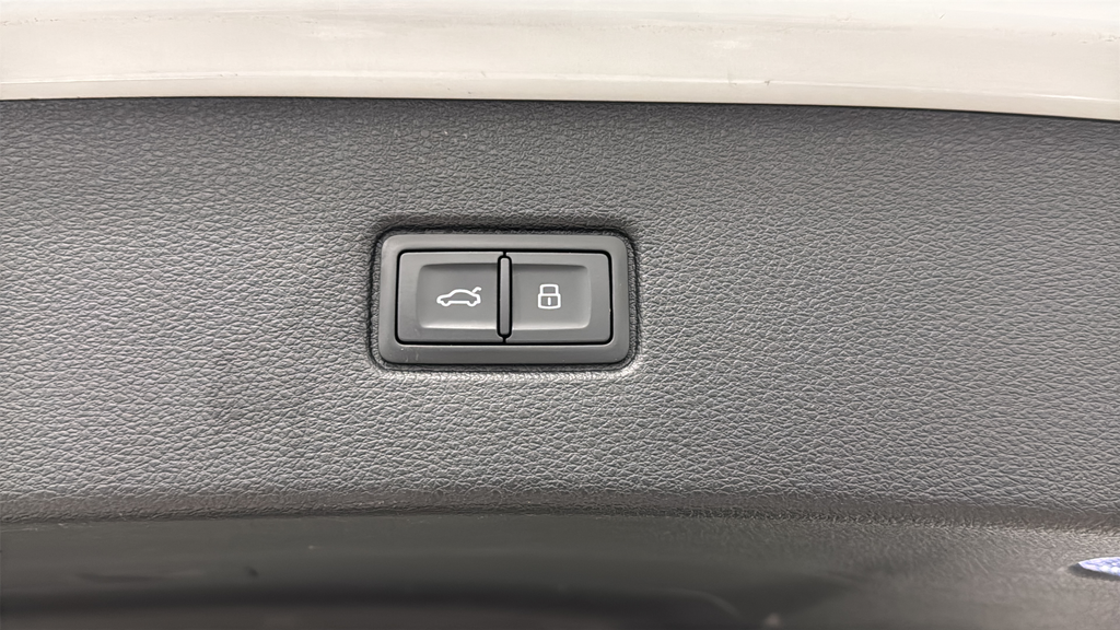 2021 Audi Q7 55 Prestige quattro