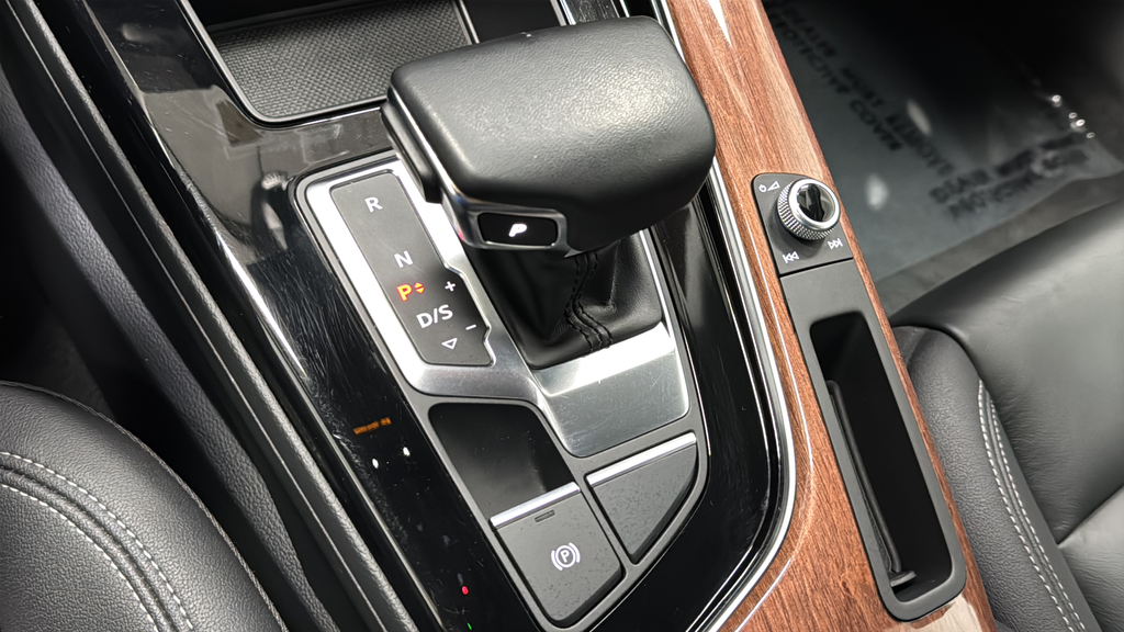 2023 Audi A4 40 Premium quattro