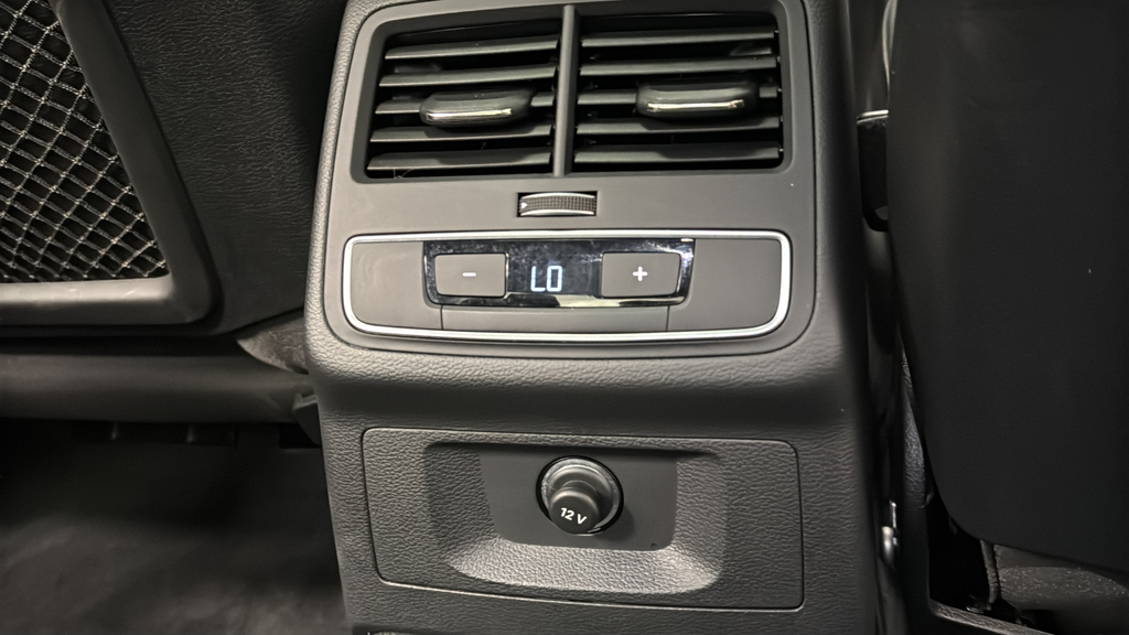 2023 Audi A4 40 Premium quattro