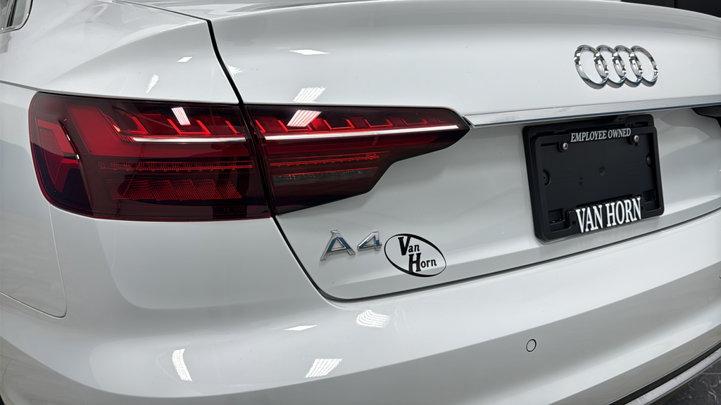2023 Audi A4 40 Premium quattro