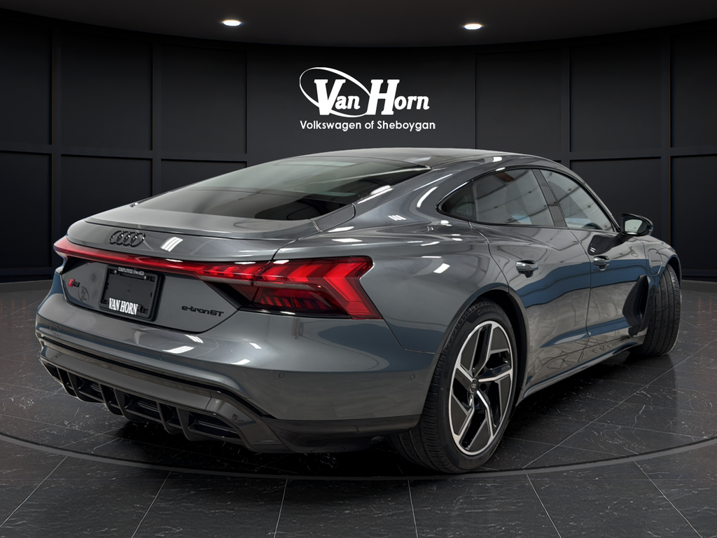 2024 Audi RS e-tron GT Base quattro