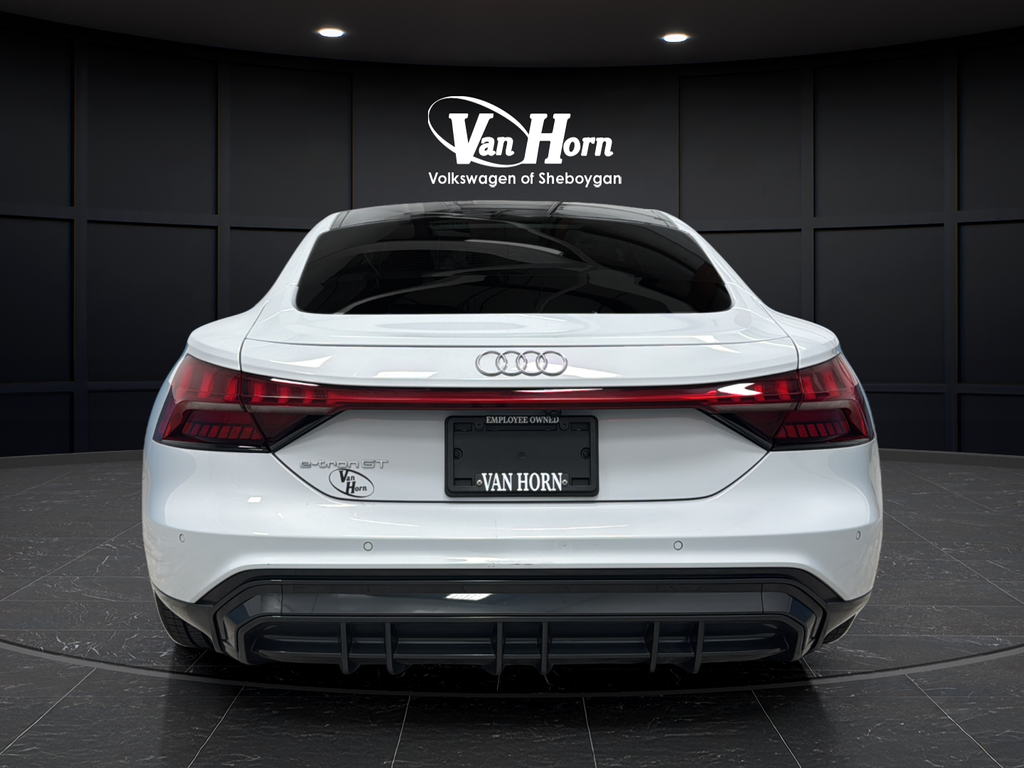 2024 Audi e-tron GT Prestige quattro