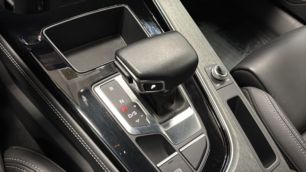 2023 Audi A4 45 S line Premium Plus quattro