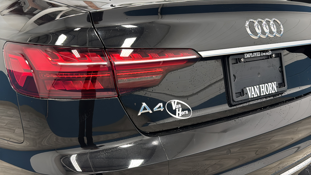 2023 Audi A4 45 S line Premium Plus quattro