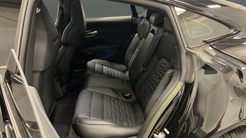 2022 Audi e-tron GT Prestige quattro