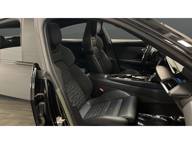 2022 Audi e-tron GT Prestige quattro