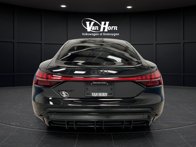 2022 Audi e-tron GT Prestige quattro