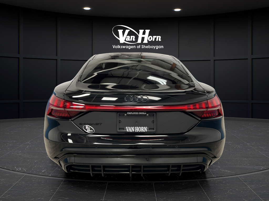 2022 Audi e-tron GT Prestige quattro