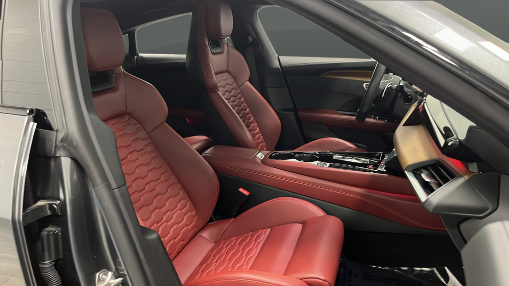 2024 Audi e-tron GT Premium Plus quattro