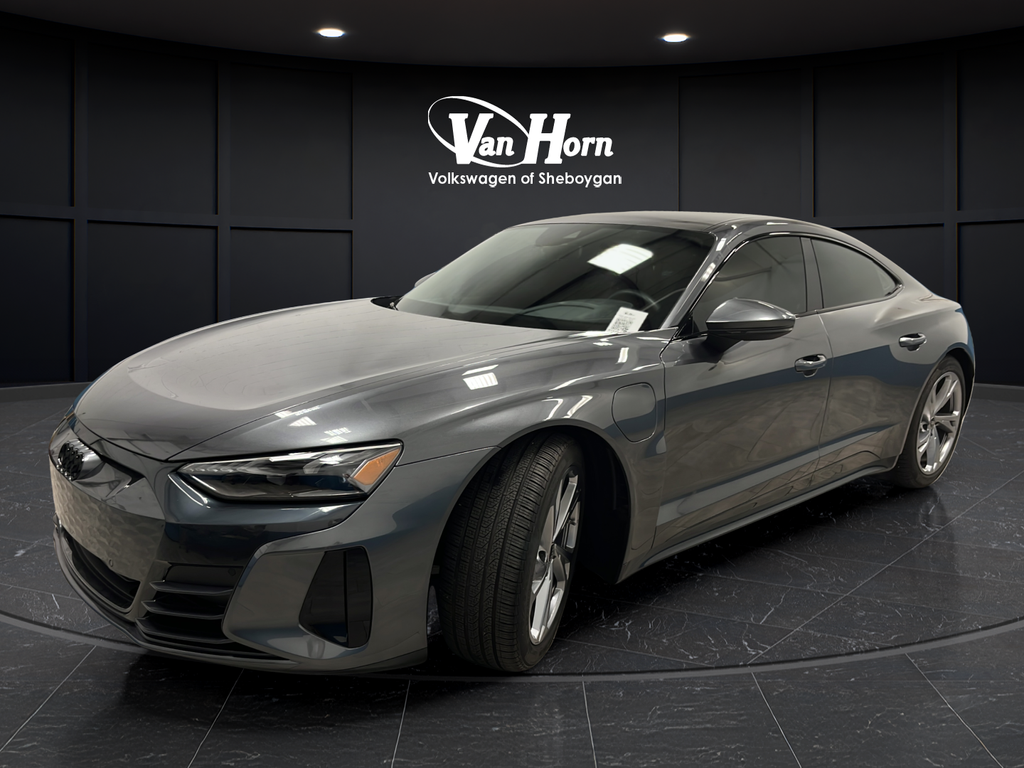 2024 Audi e-tron GT Premium Plus quattro