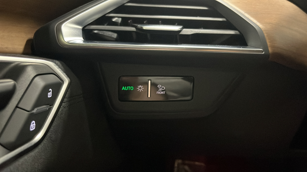 2024 Audi e-tron GT Premium Plus quattro