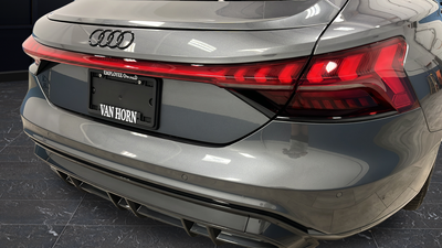 2024 Audi e-tron GT Premium Plus quattro