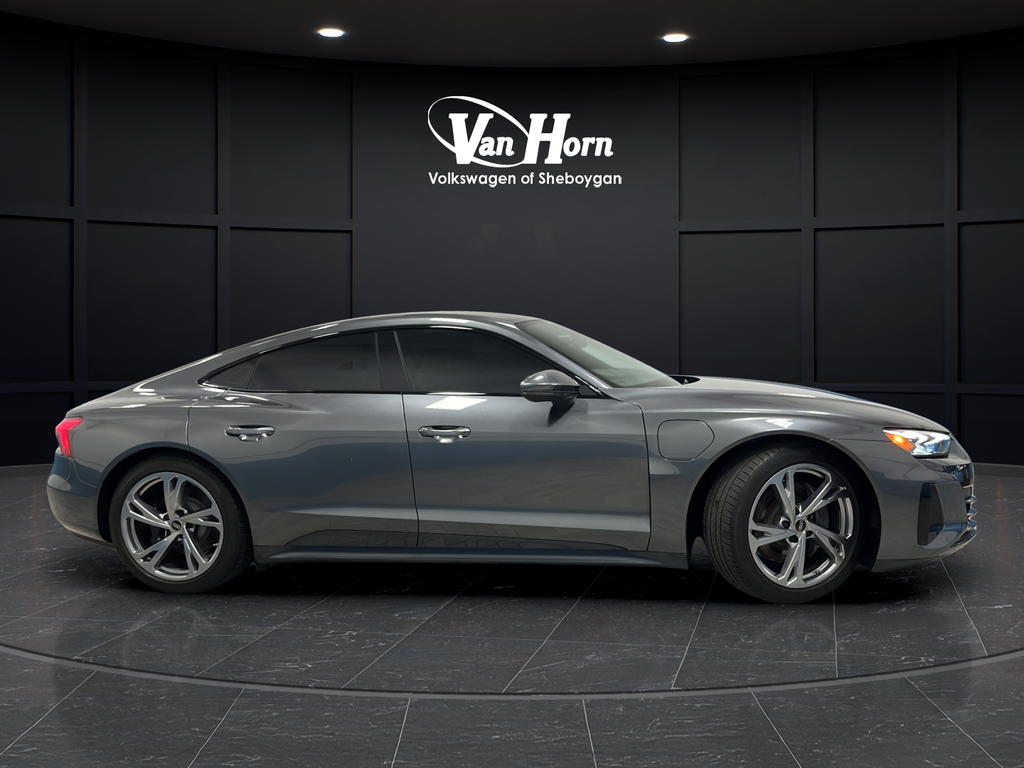 2024 Audi e-tron GT Premium Plus quattro