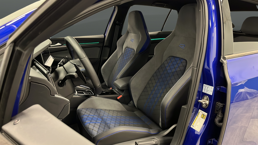 2025 Volkswagen Golf R 2.0T