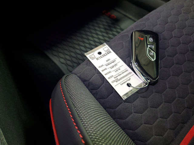 2025 Volkswagen Golf GTI 2.0T SE