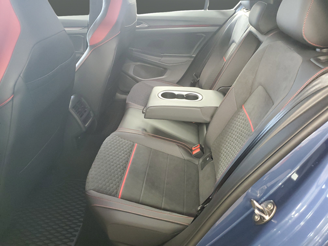 2025 Volkswagen Golf GTI 2.0T SE
