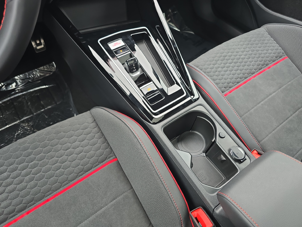2026 Volkswagen Golf GTI SE